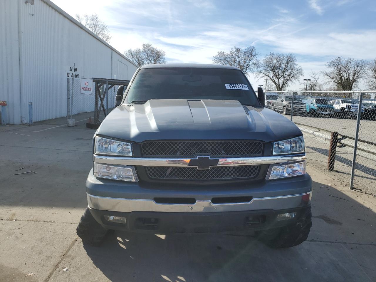 2006 Chevrolet Silverado - Image 5