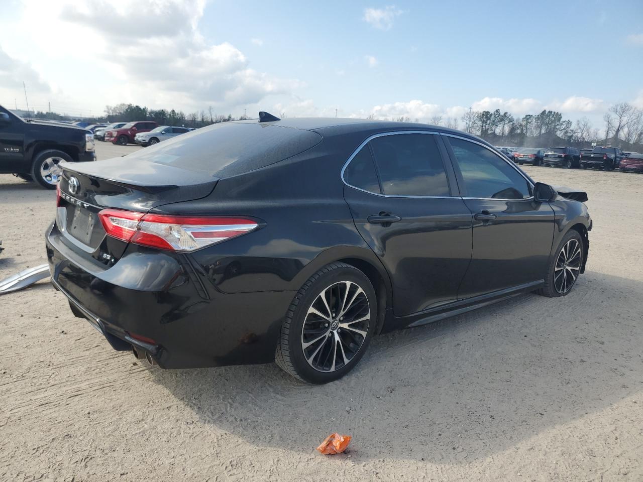 2020 Toyota Camry - Image 3