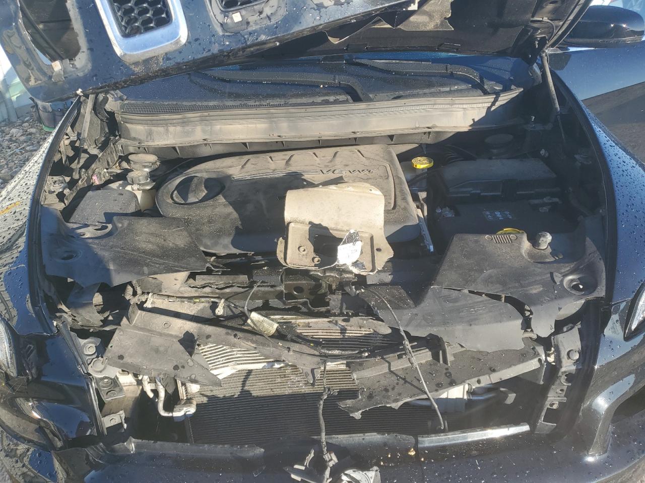 2017 Jeep Grand Cherokee - Image 12