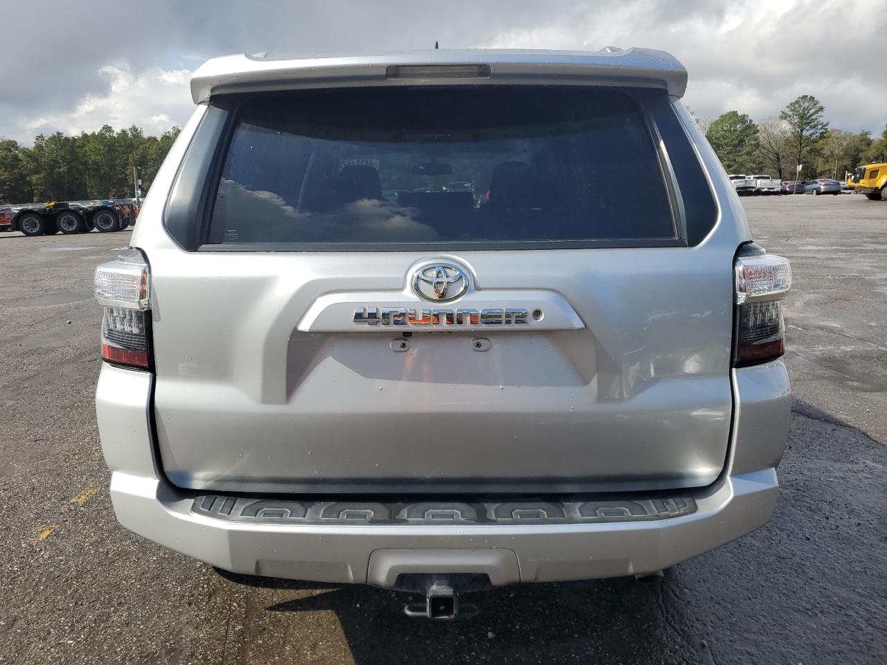 2017 Toyota 4Runner - Image 6