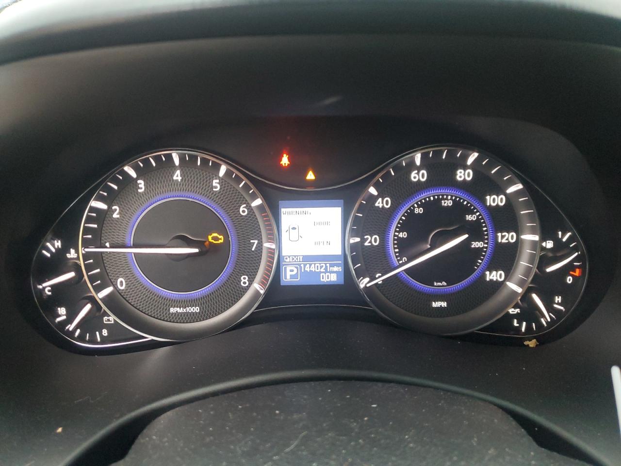 2017 Infiniti QX80 - Image 9