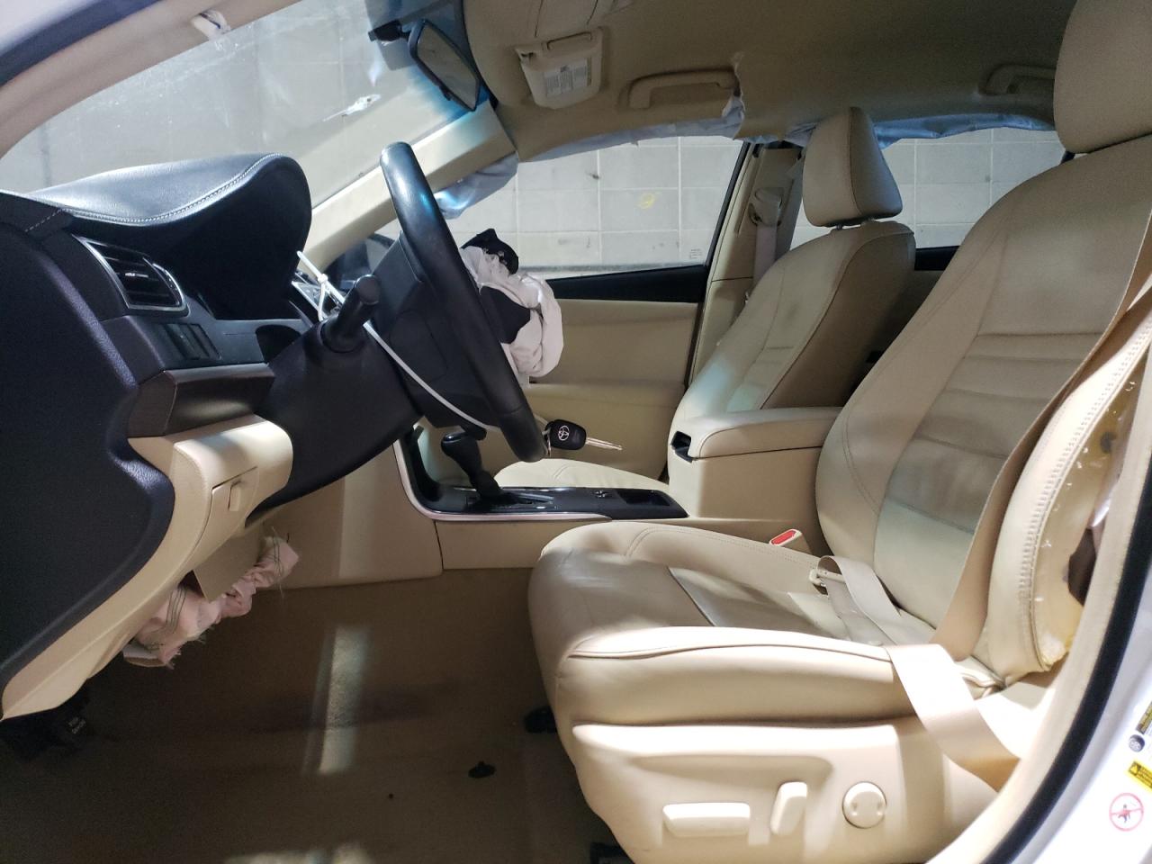 2016 Toyota Camry - Image 7