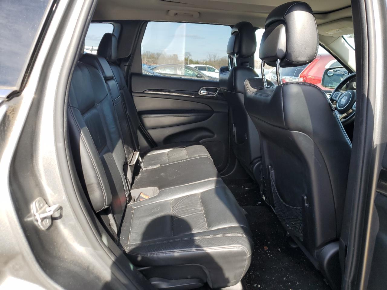 2012 Jeep Grand Cherokee - Image 11