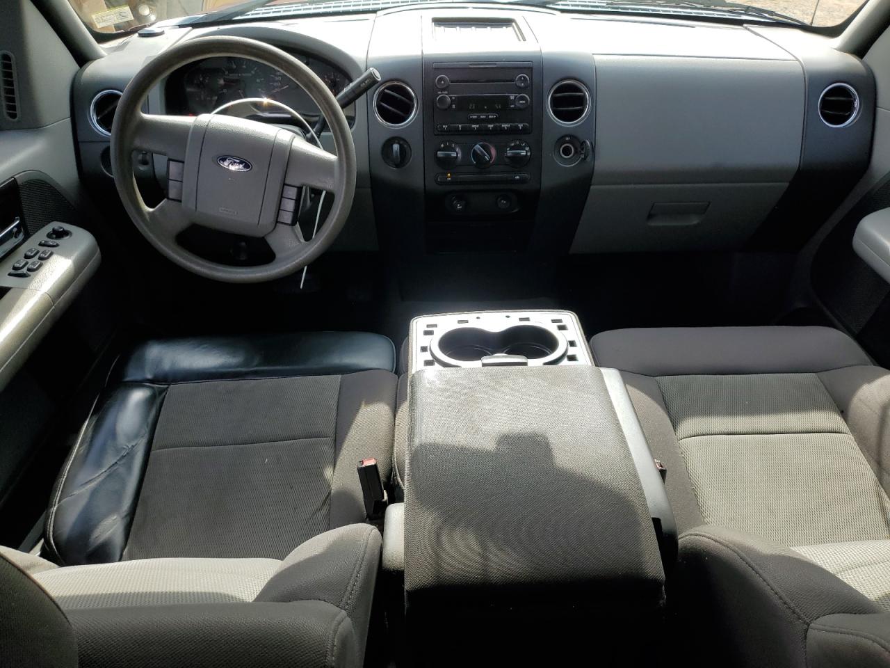 2005 Ford F-150 - Image 8