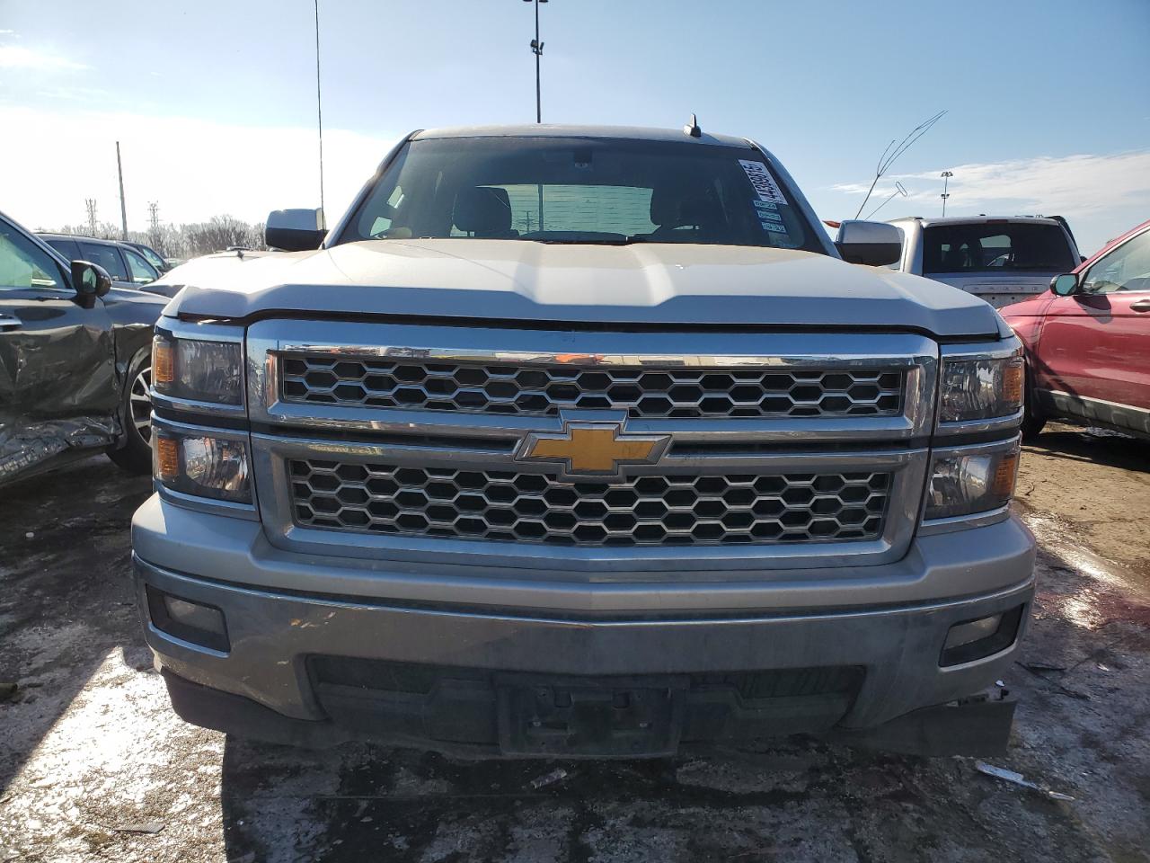 2015 Chevrolet Silverado - Image 5