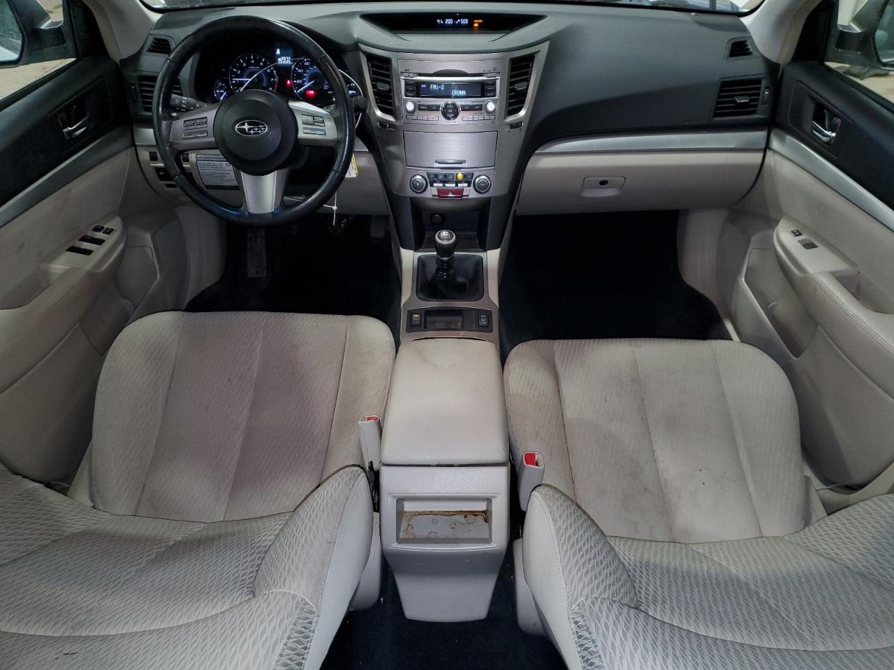 2011 Subaru Outback - Image 8