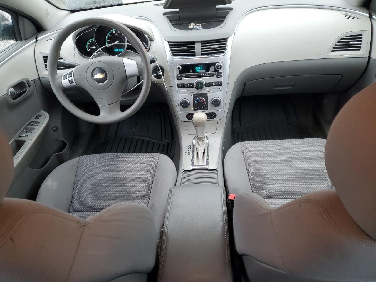 2011 Chevrolet Malibu - Image 8