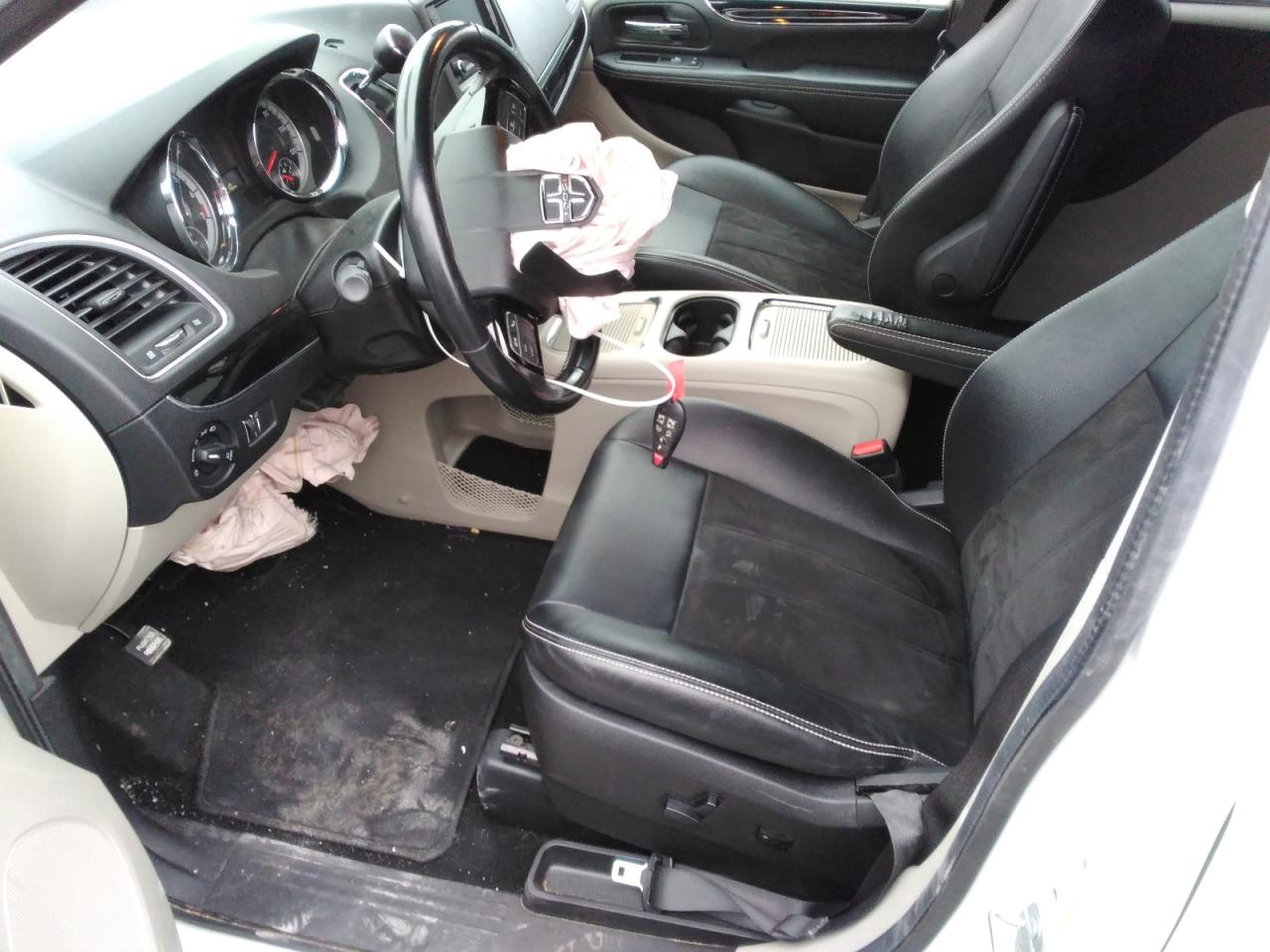 2019 Dodge Caravan - Image 7