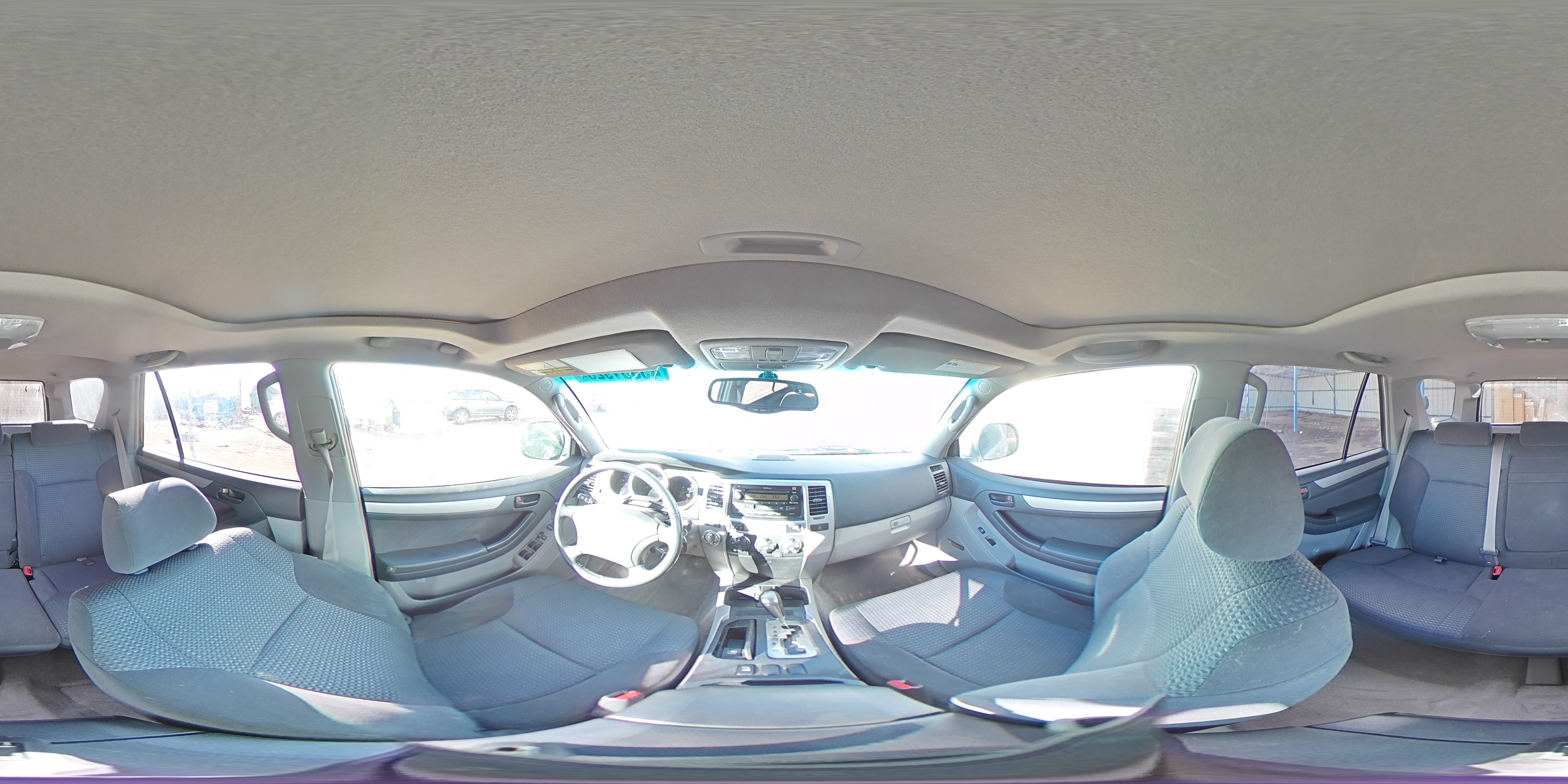 2005 Toyota 4Runner - Image 14