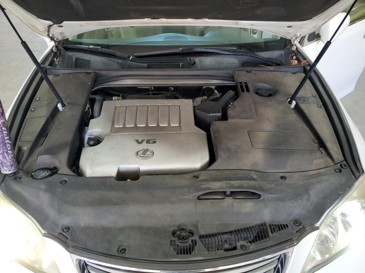2009 Lexus ES - Image 11