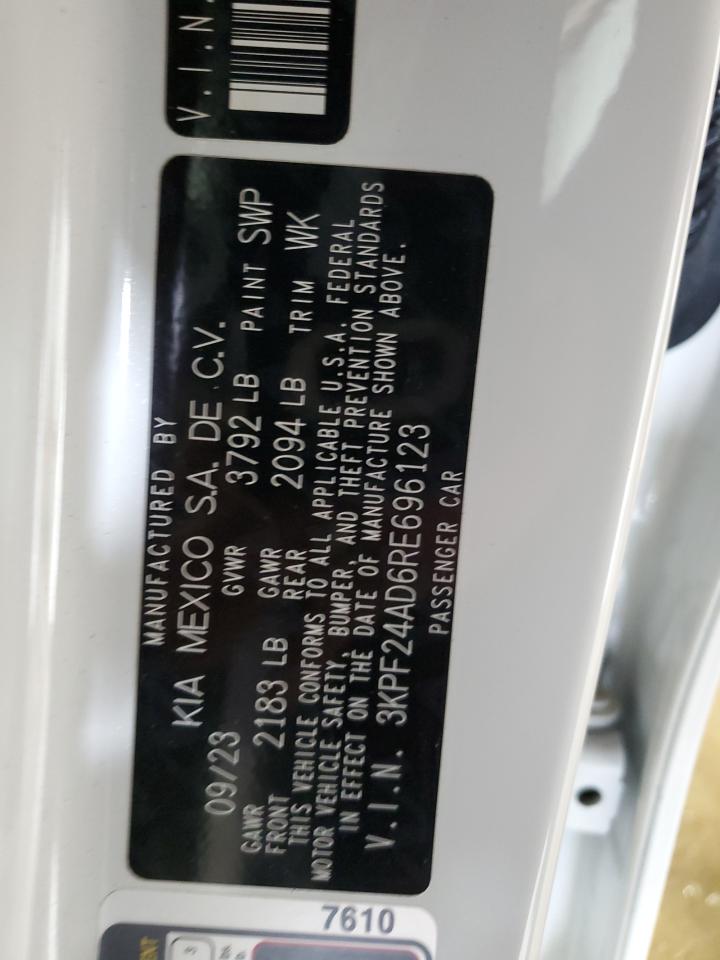 2024 Kia Forte - Image 12