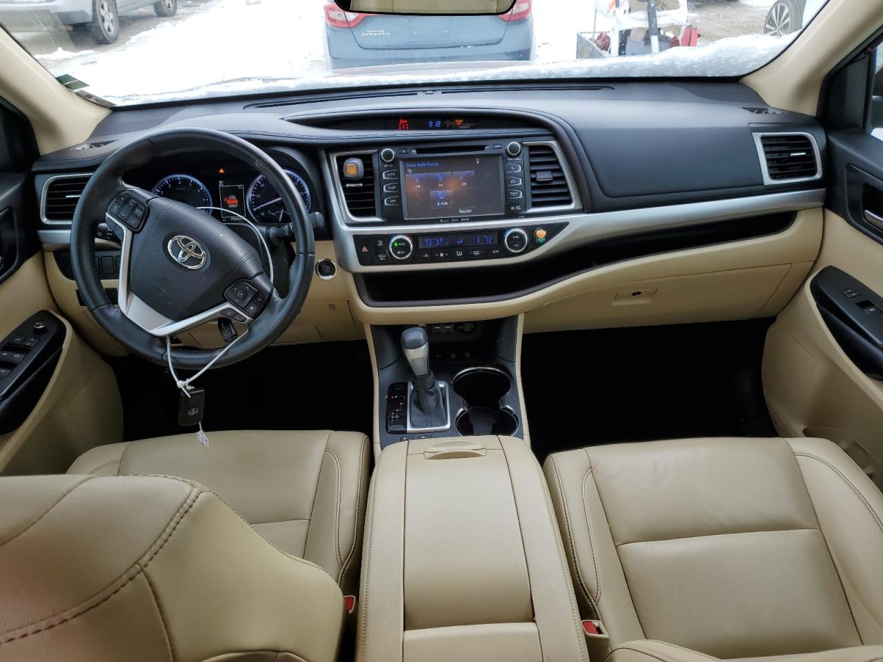 2019 Toyota Highlander - Image 8
