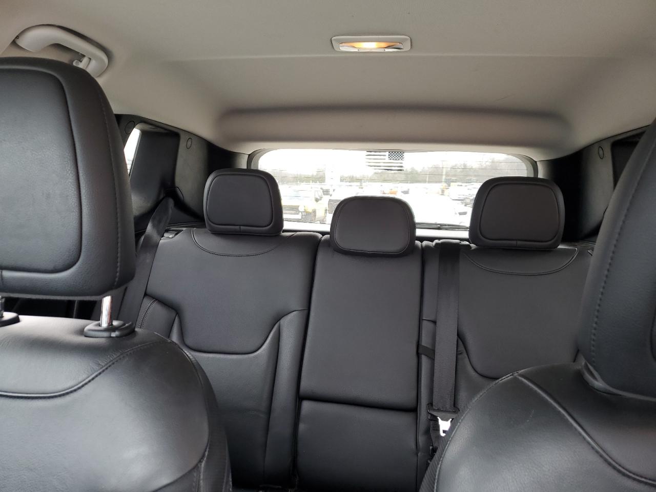 2017 Jeep Renegade - Image 10