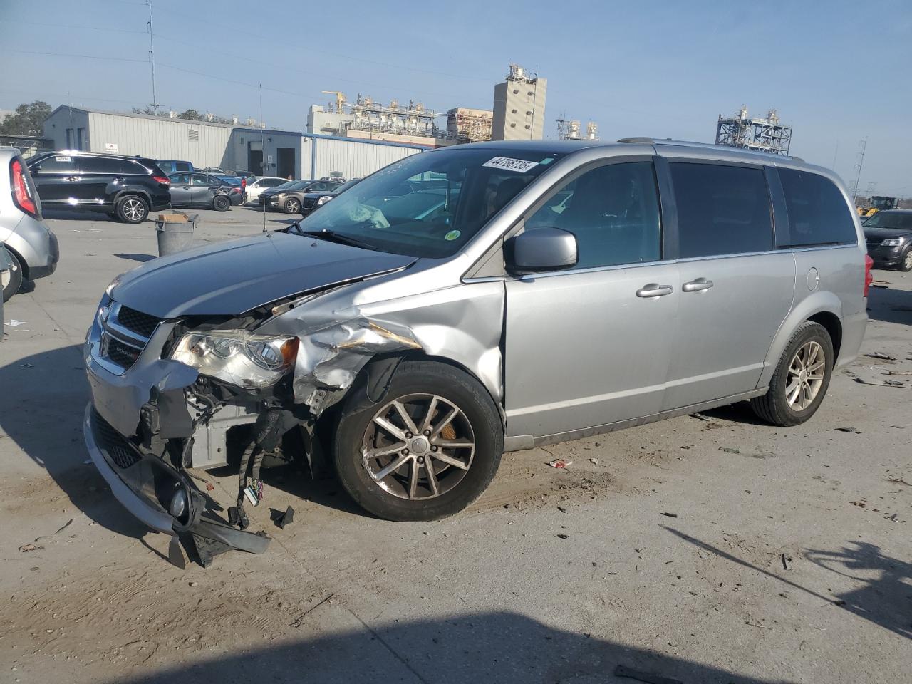 2018 Dodge Grand Caravan Sxt zu verkaufen in New Orleans, LA - Front End