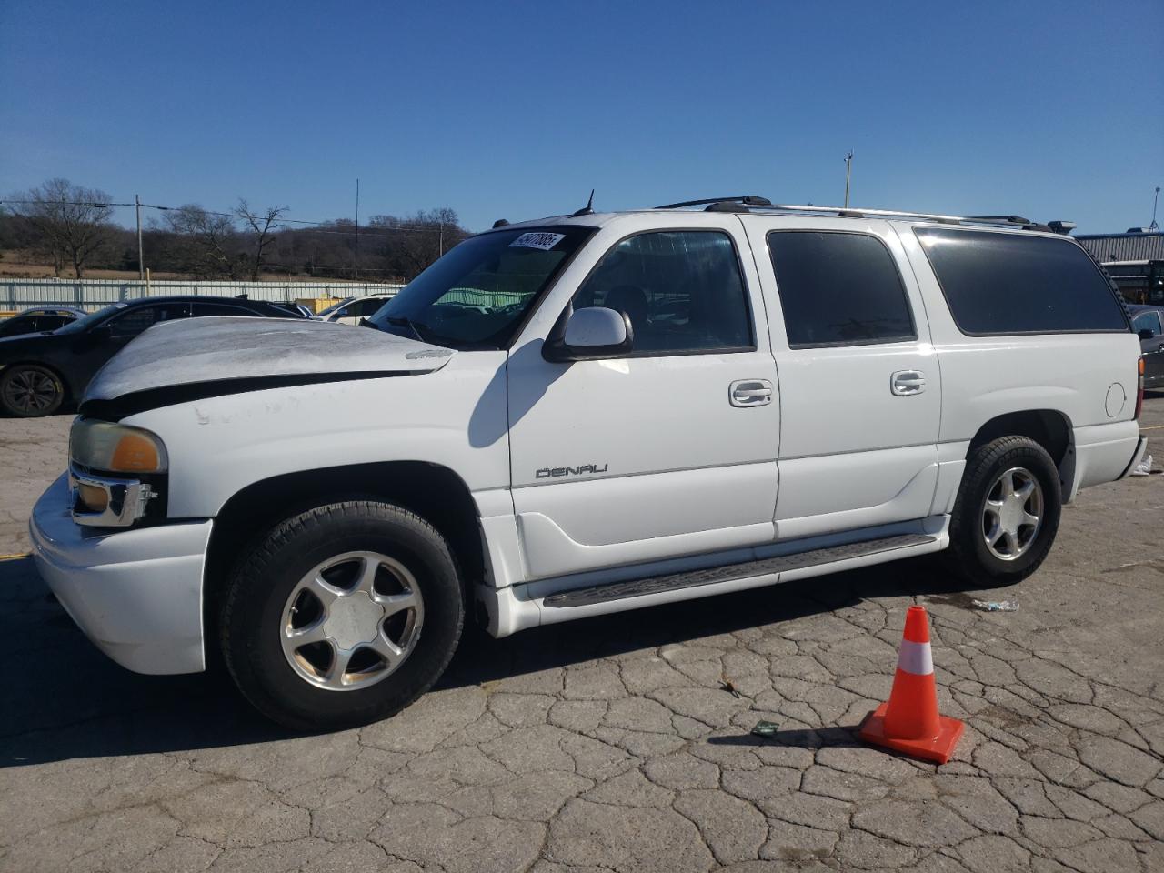 2005 Gmc Yukon Xl Denali de vânzare în Lebanon, TN - Front End