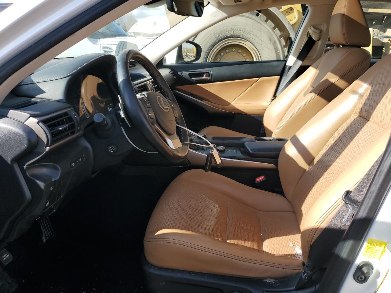 2018 Lexus IS - Image 7