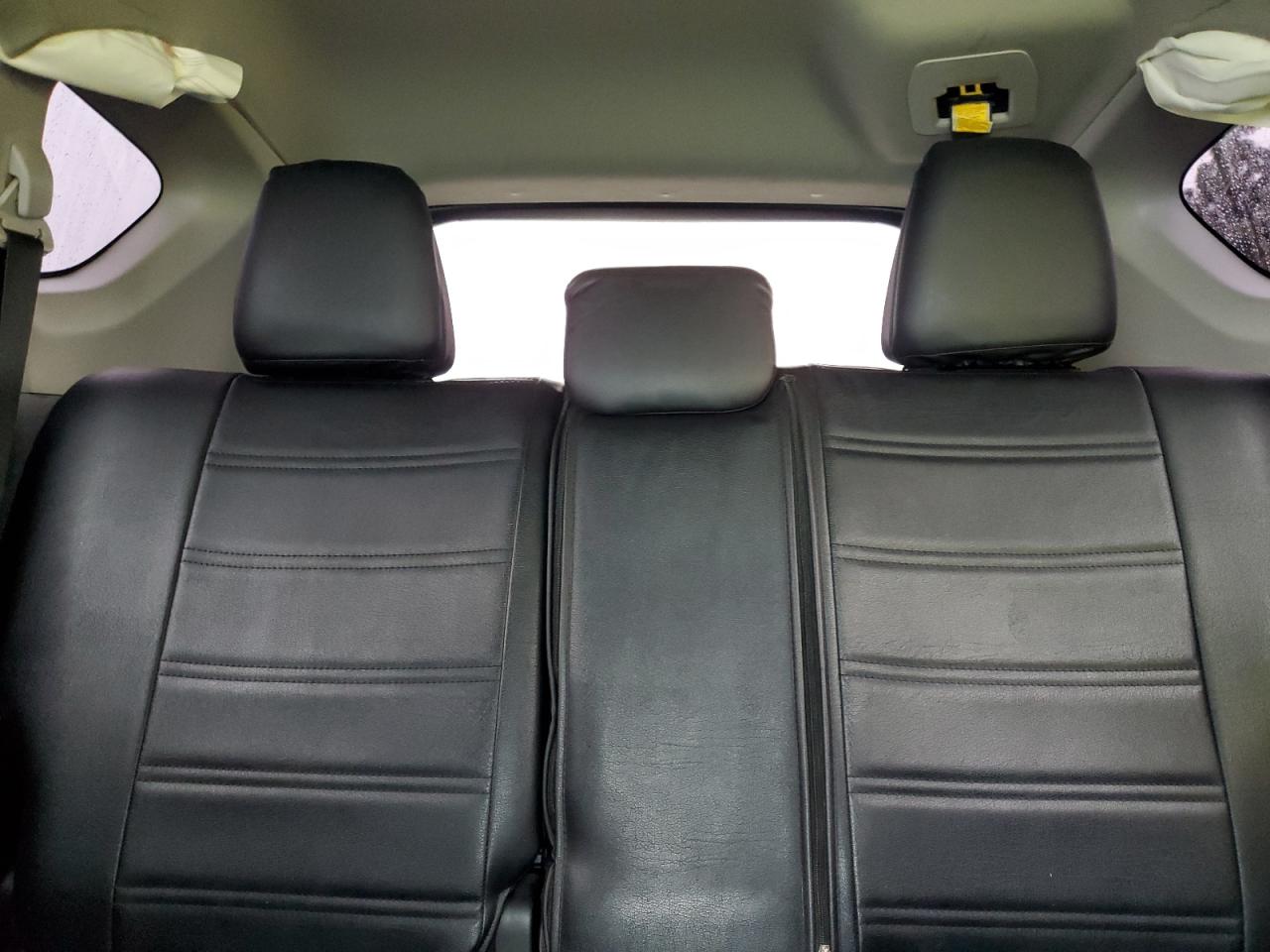 2018 Toyota RAV 4 - Image 10