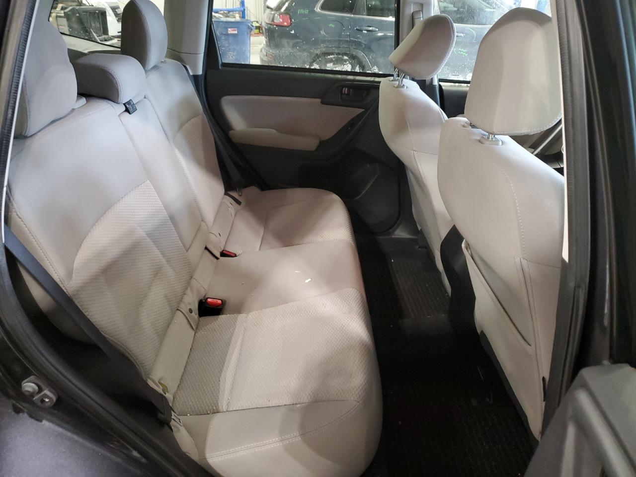 2016 Subaru Forester - Image 11
