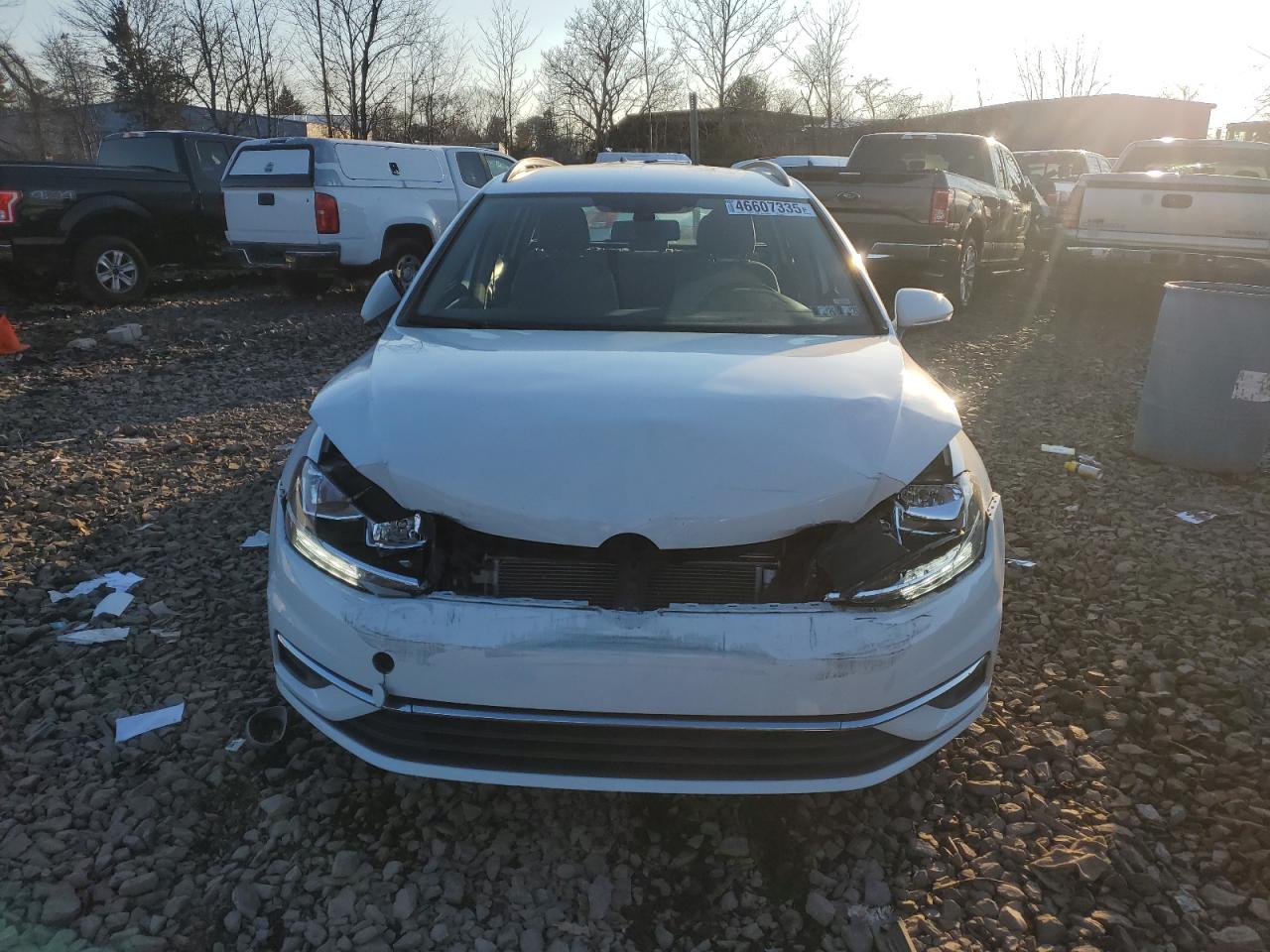 2018 Volkswagen Golf - Image 5