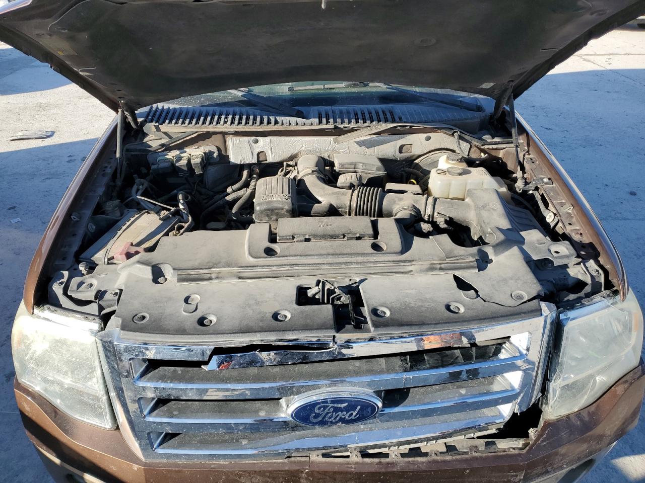 2011 Ford Expedition - Image 12