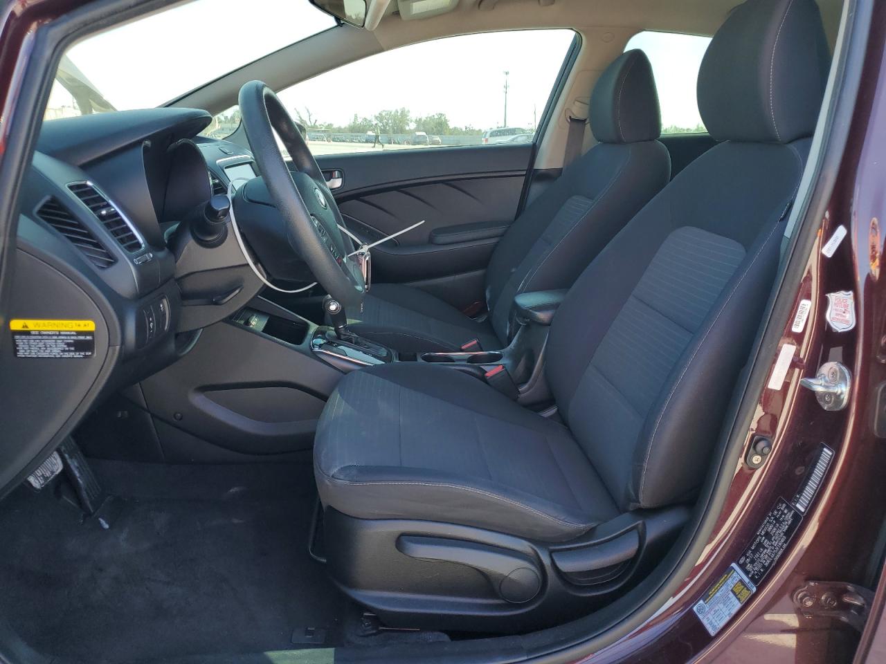 2018 Kia Forte - Image 7