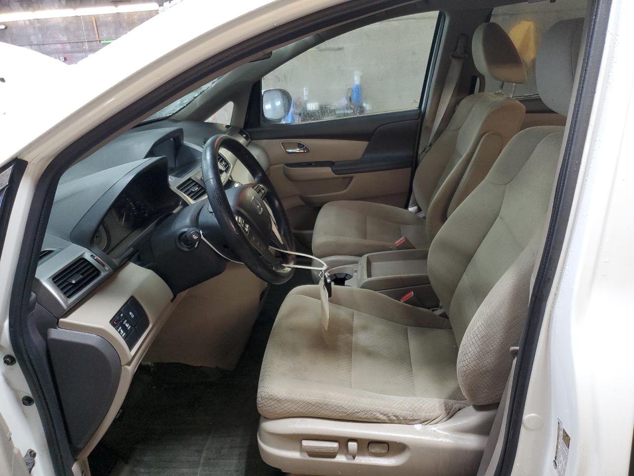 2016 Honda Odyssey - Image 7