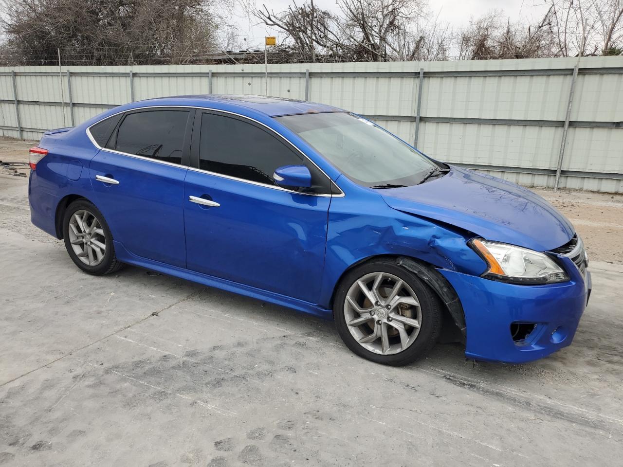 2015 Nissan Sentra - Image 4