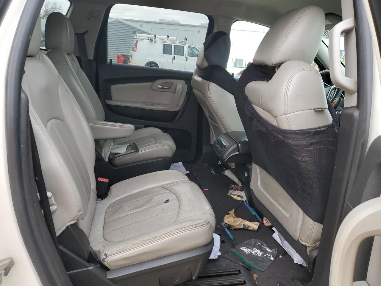 2012 Chevrolet Traverse - Image 12