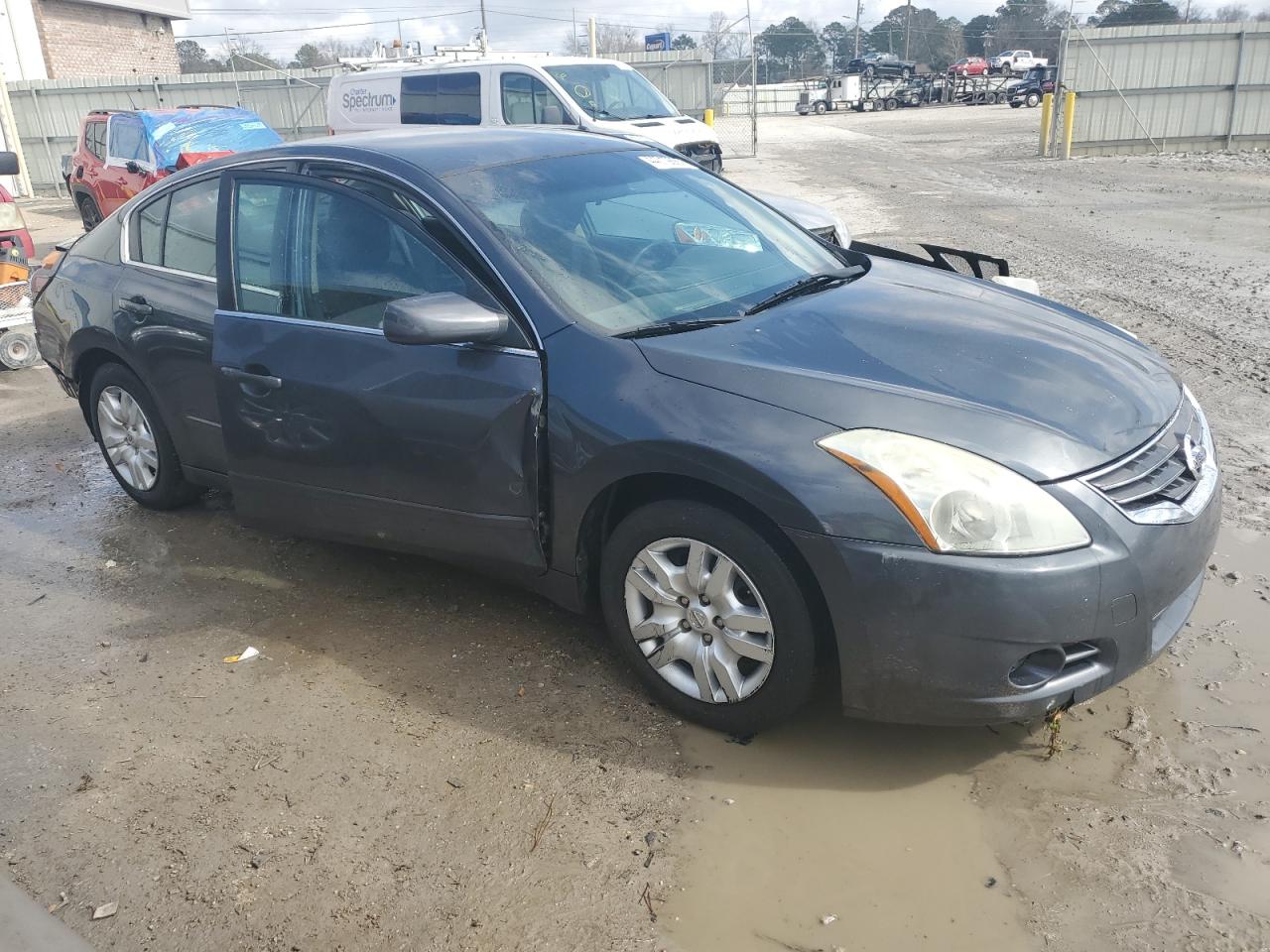 2011 Nissan Altima - Image 4