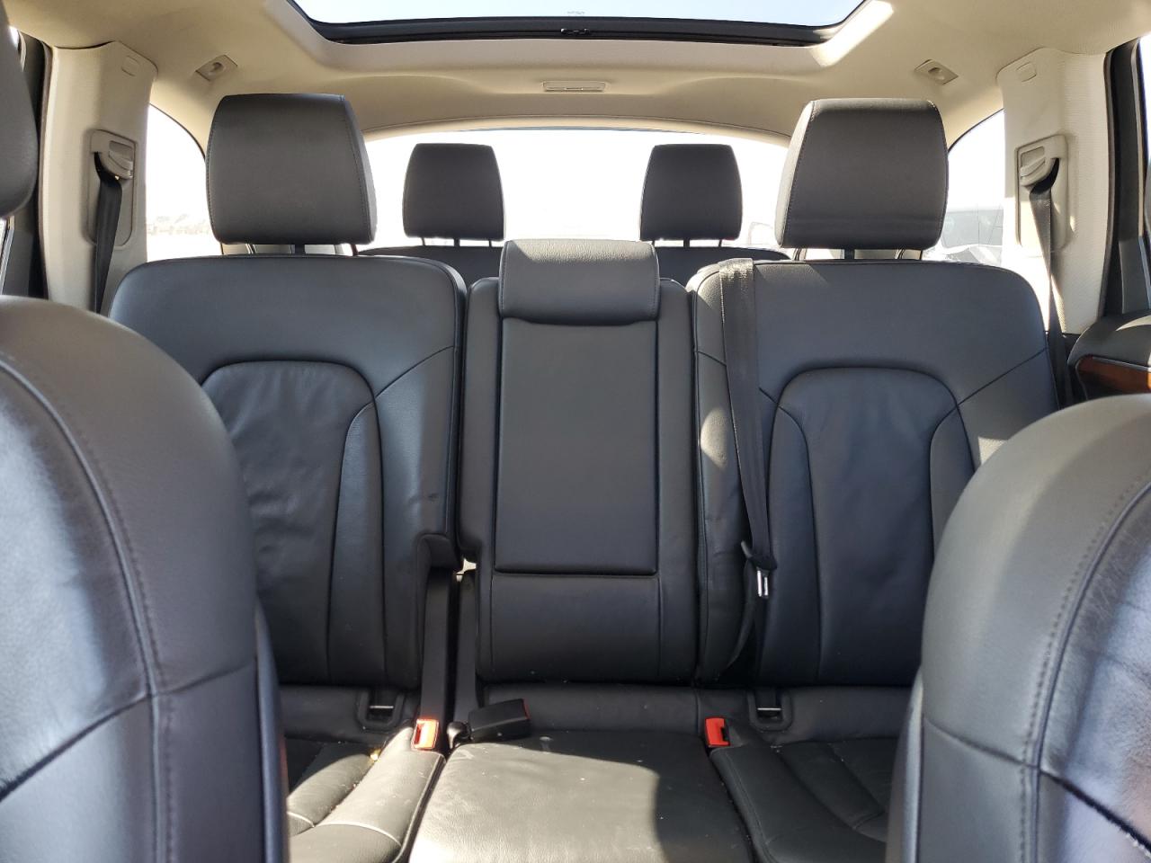 2015 Audi Q7 - Image 10