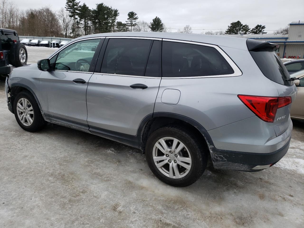 2017 Honda Pilot - Image 2