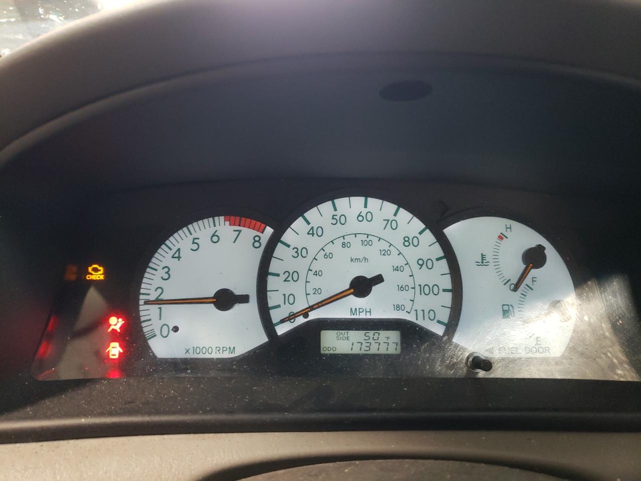 2004 Toyota Corolla - Image 9