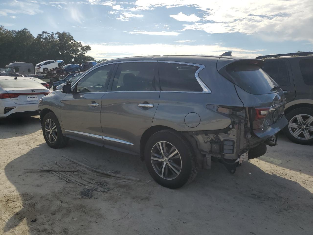 2020 Infiniti QX60 - Image 2