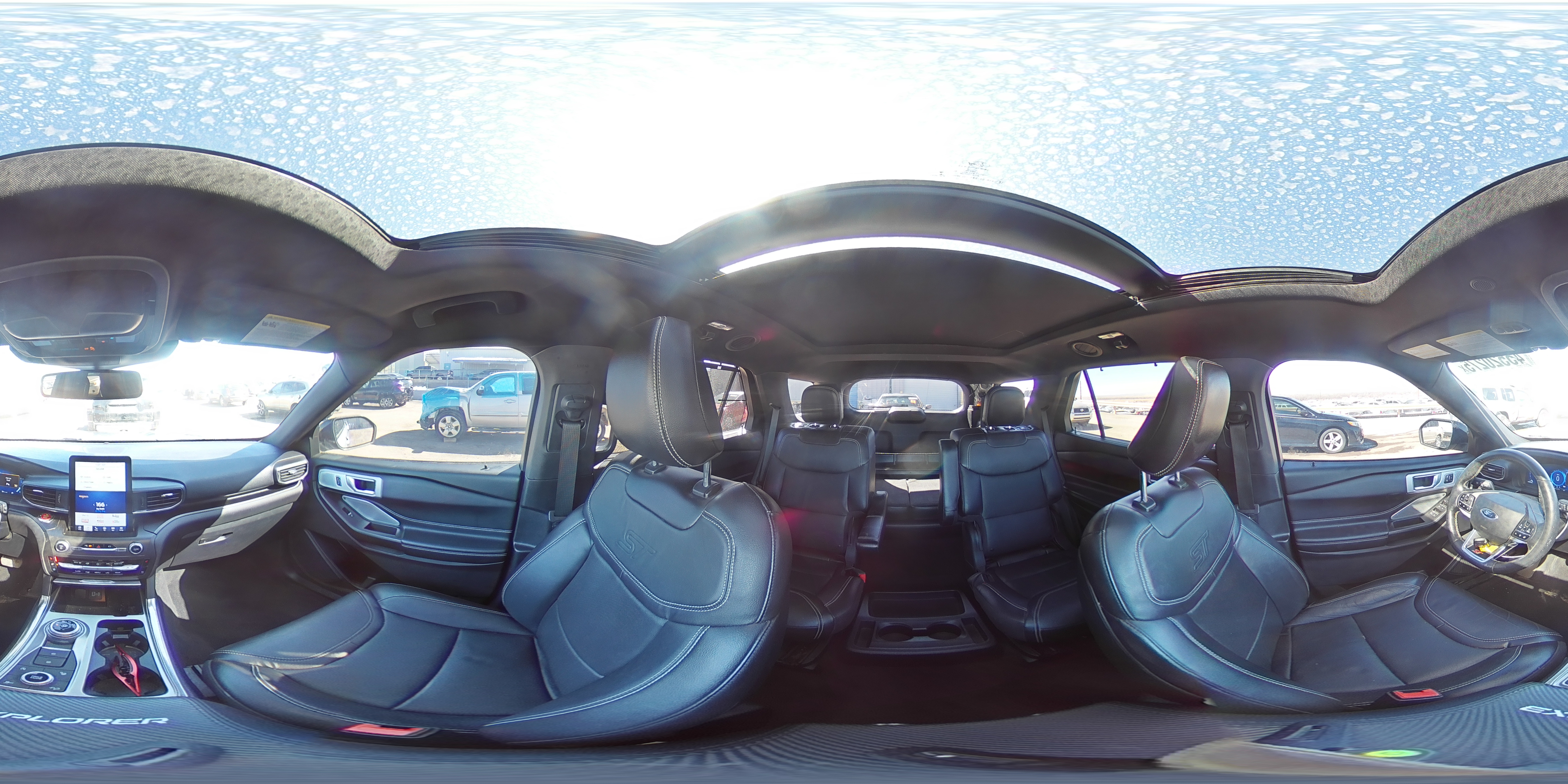 2020 Ford Explorer - Image 16