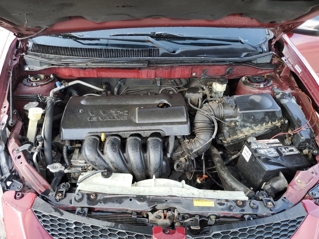 2004 Pontiac Vibe - Image 12