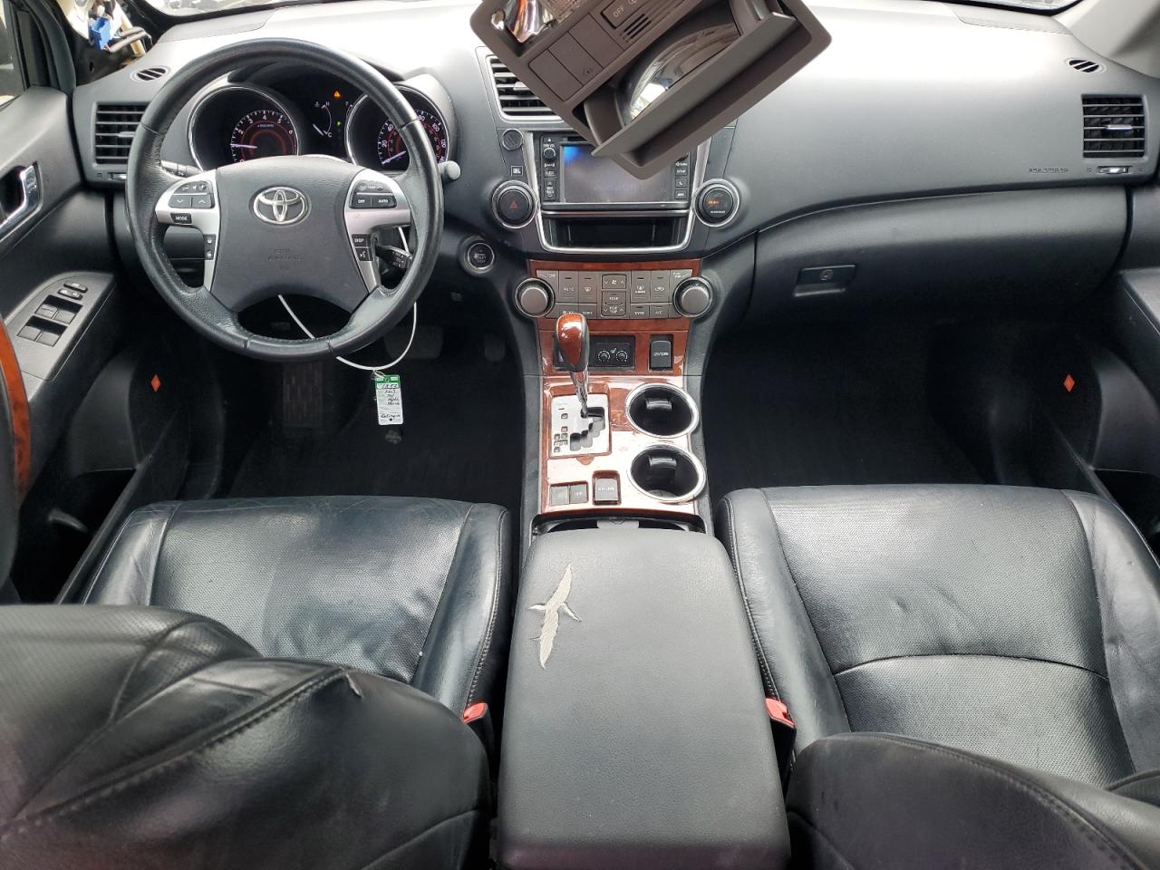 2013 Toyota Highlander - Image 8