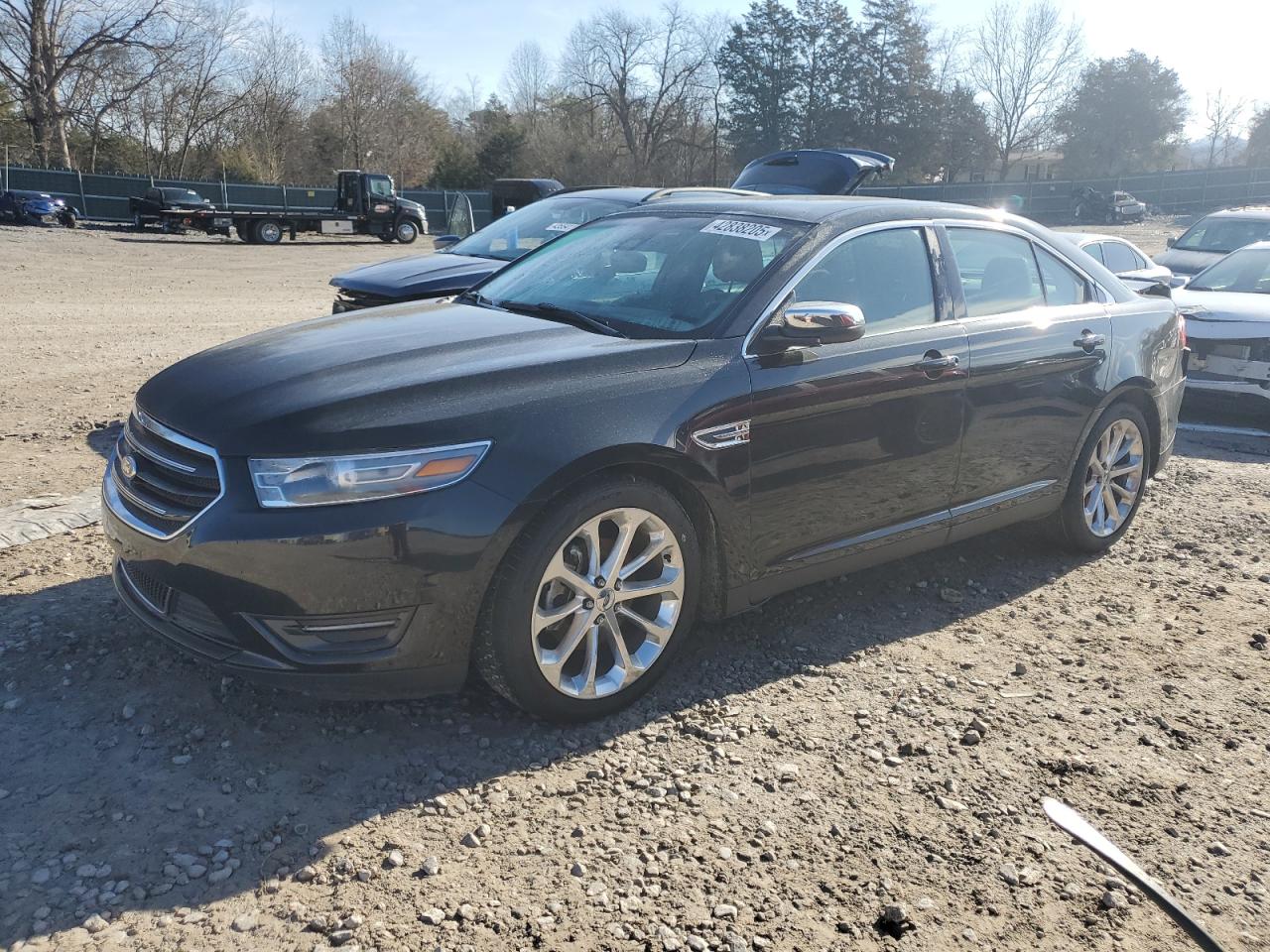 2014 Ford Taurus - Image 1