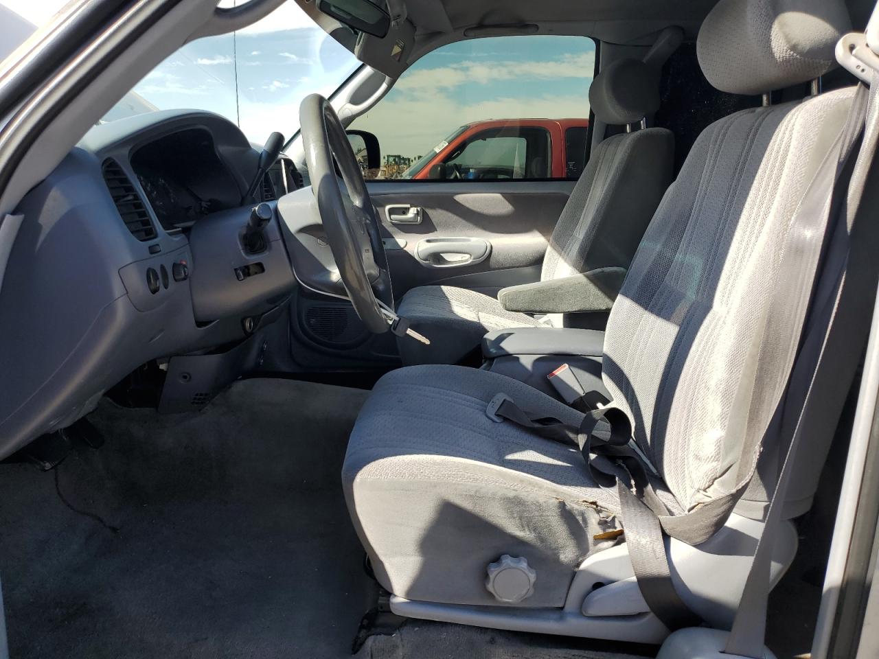 2000 Toyota Tundra - Image 7