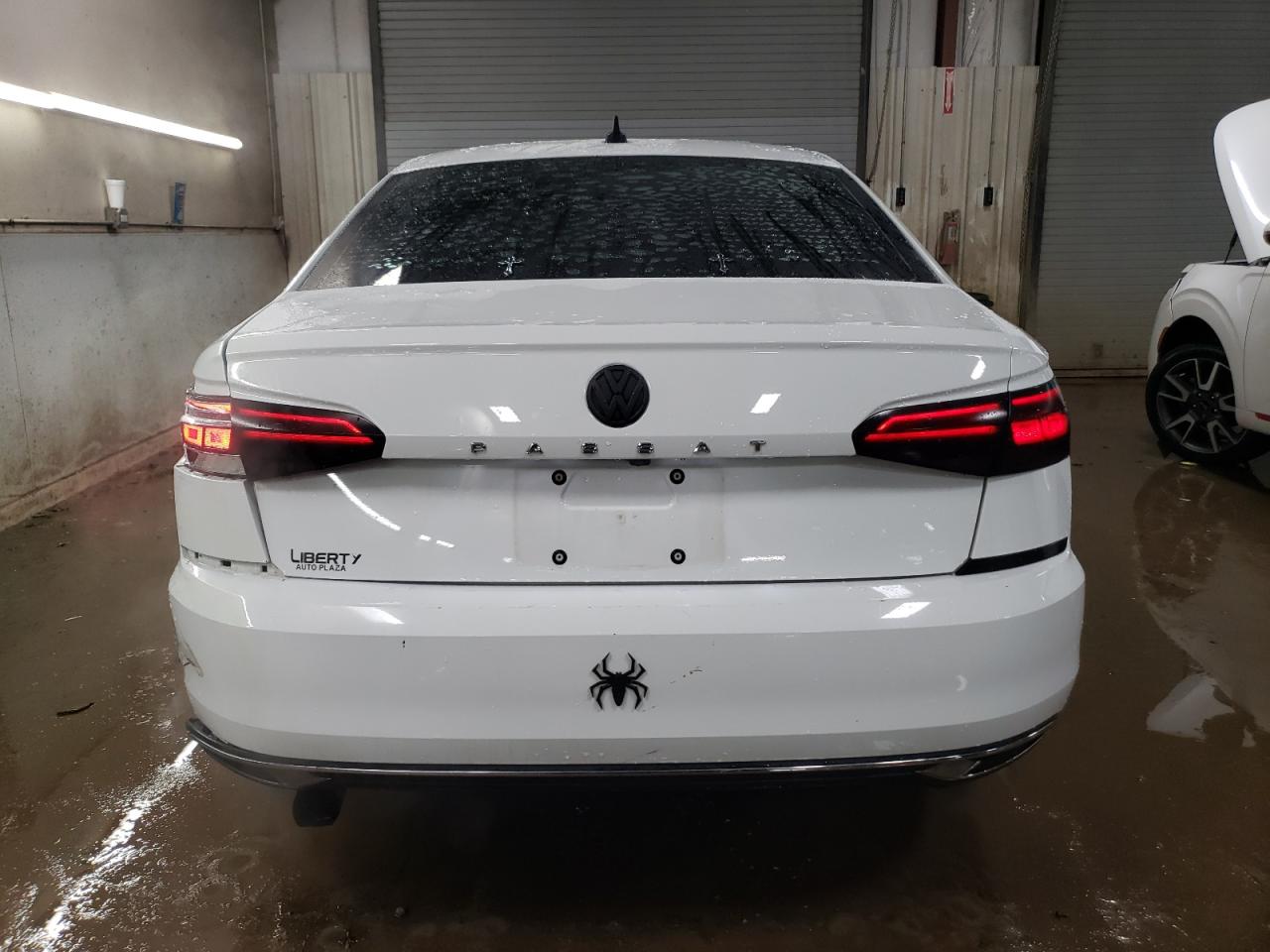 2020 Volkswagen Passat - Image 6