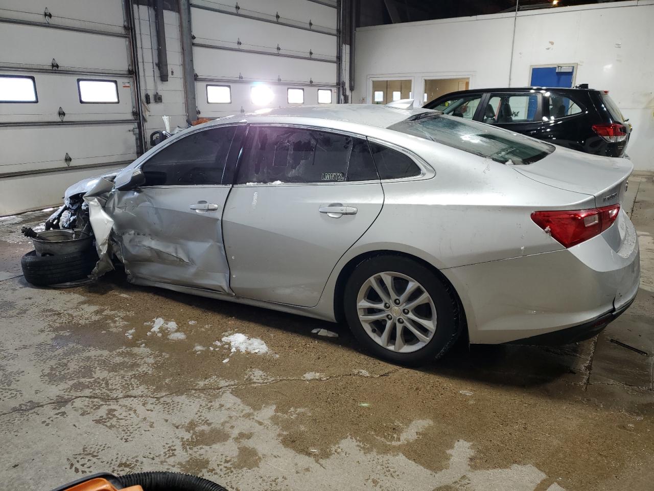 2018 Chevrolet Malibu - Image 2