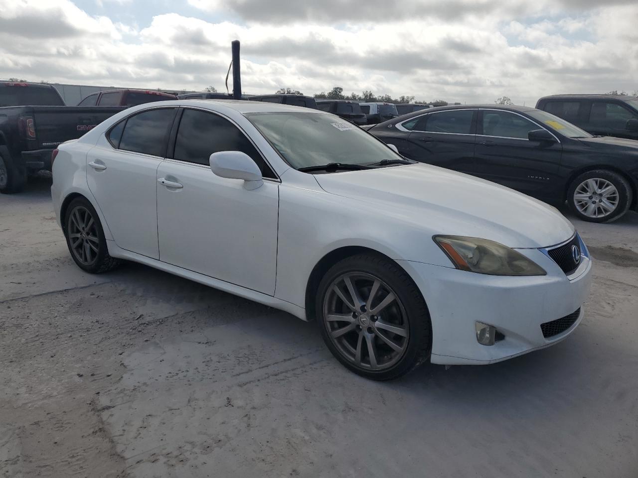 2008 Lexus IS - Image 4
