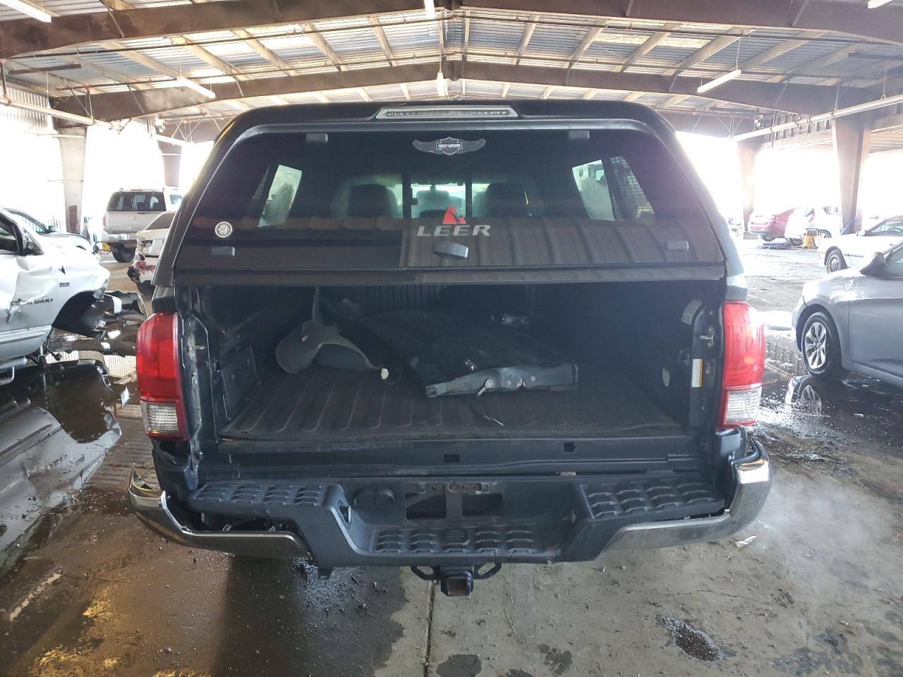 2016 Toyota Tacoma - Image 6