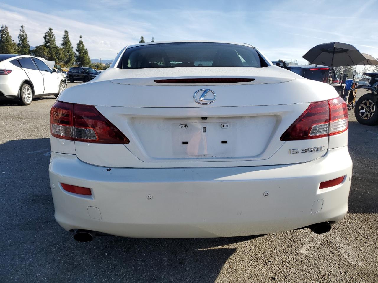 2011 Lexus IS - Image 6