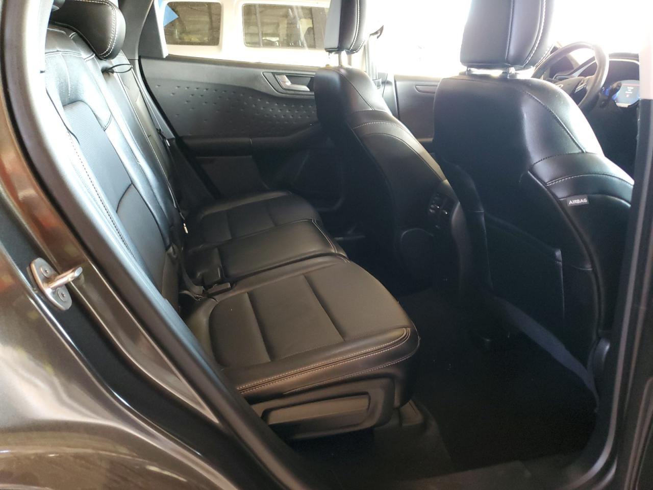 2020 Ford Escape - Image 10