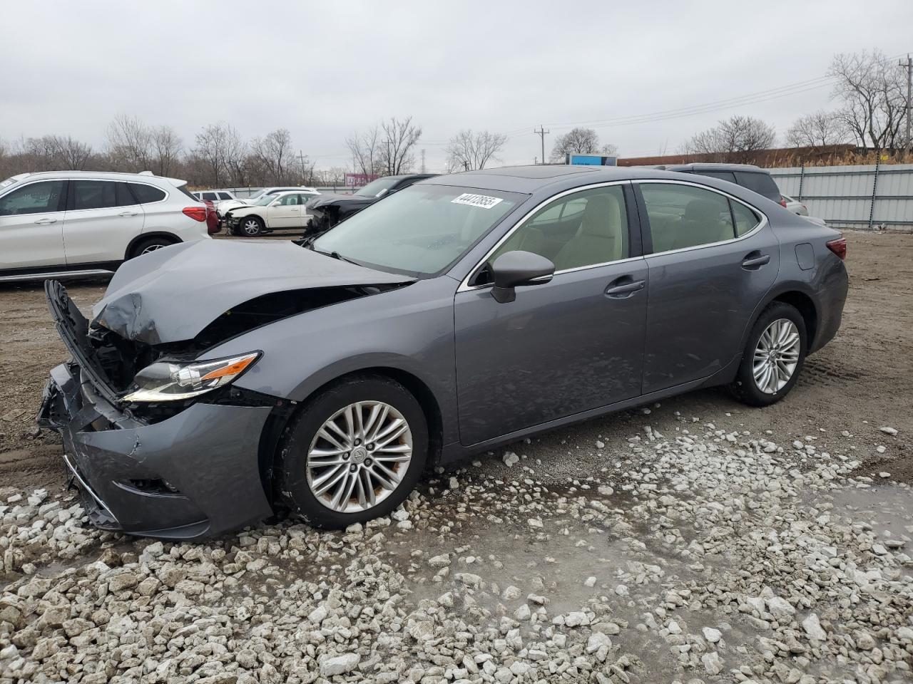 2016 Lexus ES - Image 1