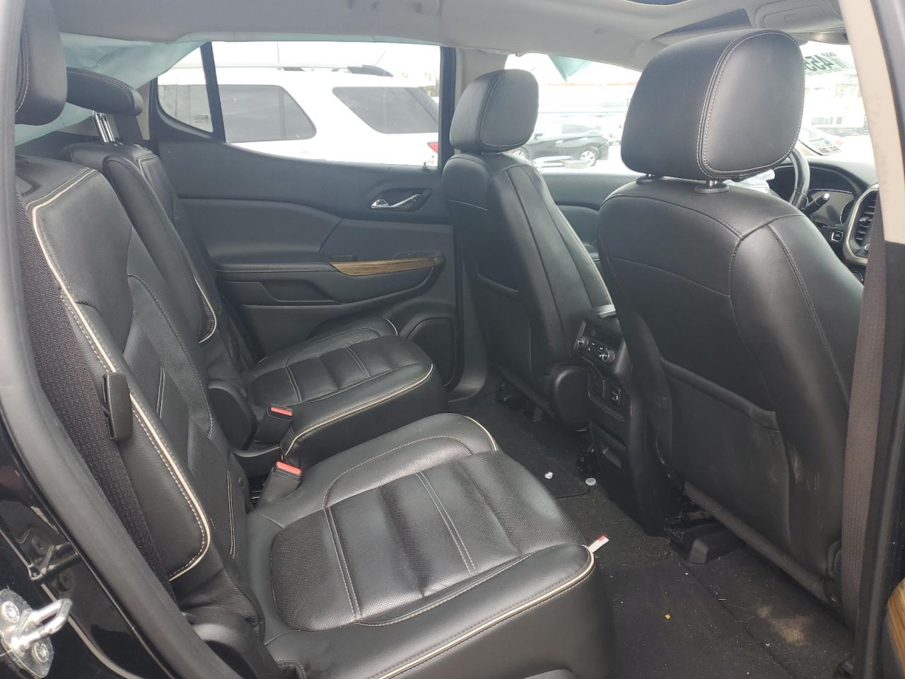 2017 GMC Acadia - Image 12