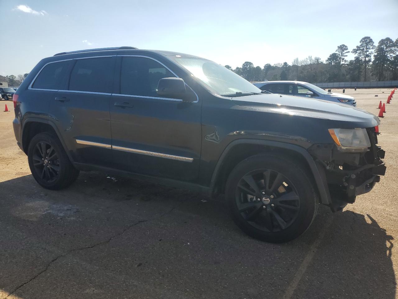 2013 Jeep Grand Cherokee - Image 4