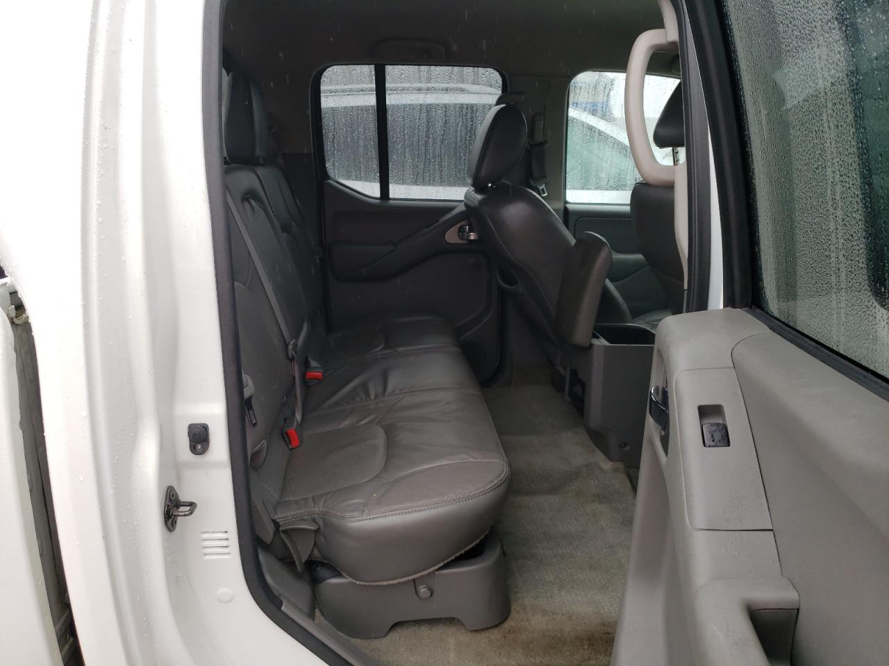 2015 Nissan Navara (Frontier) - Image 10