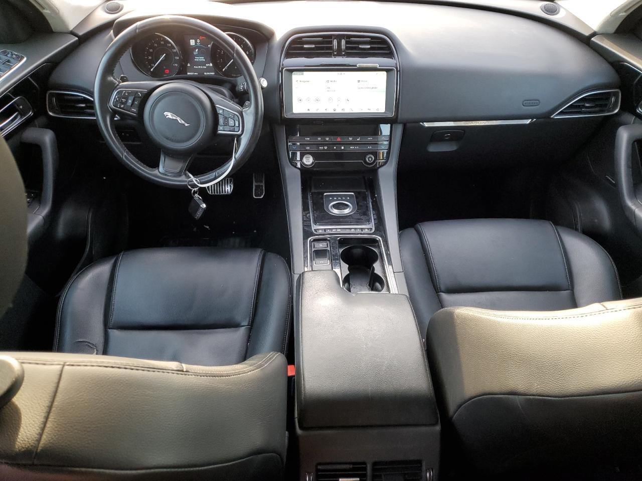 2019 Jaguar F-Pace - Image 8