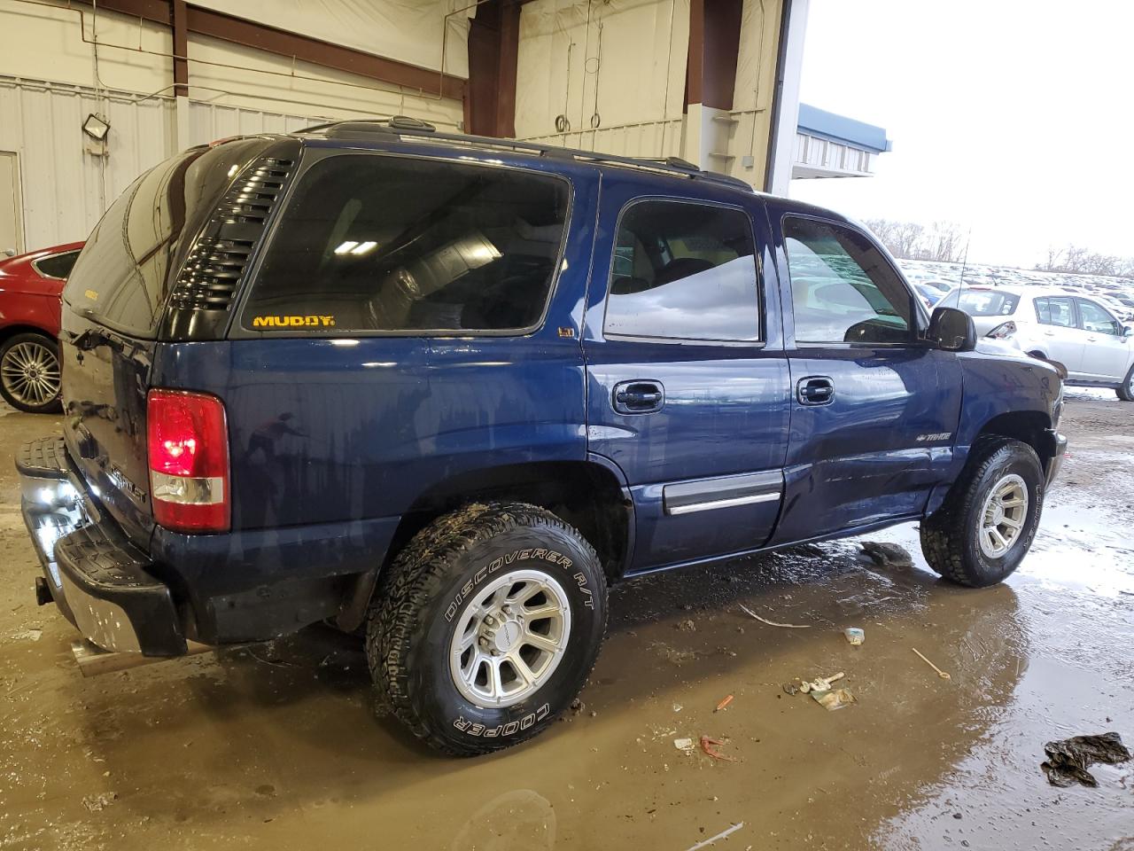 2001 Chevrolet Tahoe - Image 3